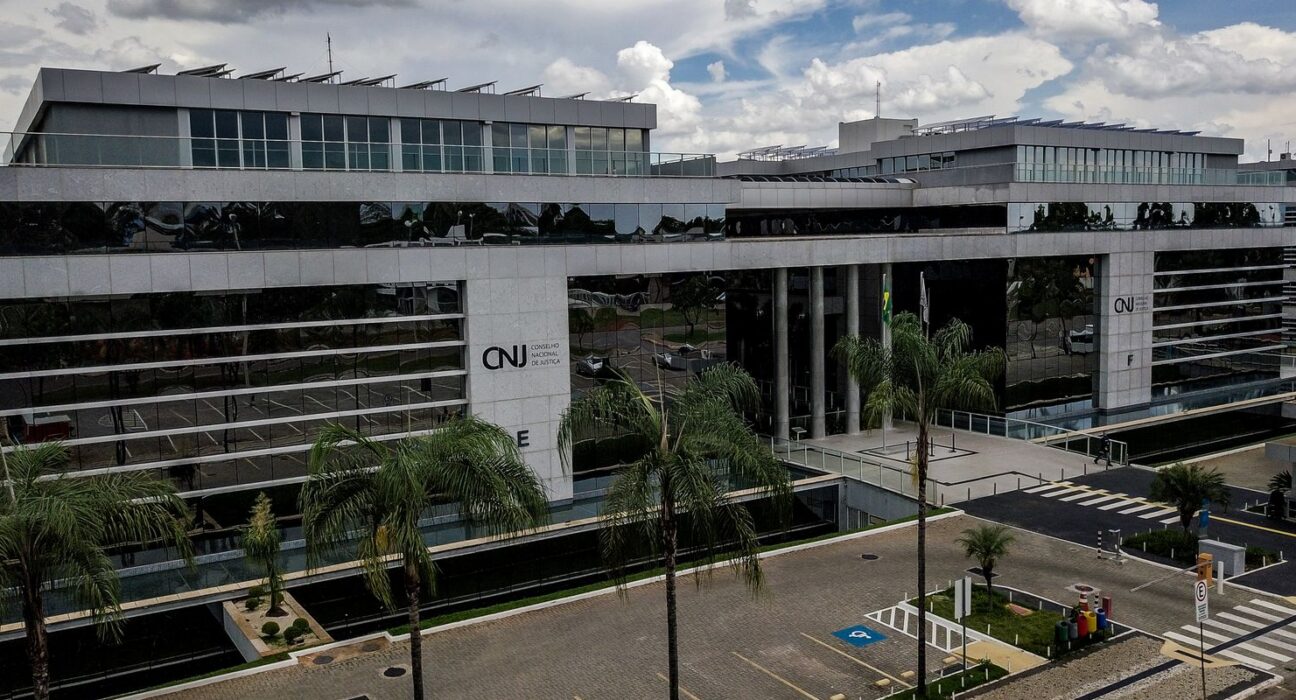 CNJ acaba com aposentadoria compulsória como punição máxima para juiz