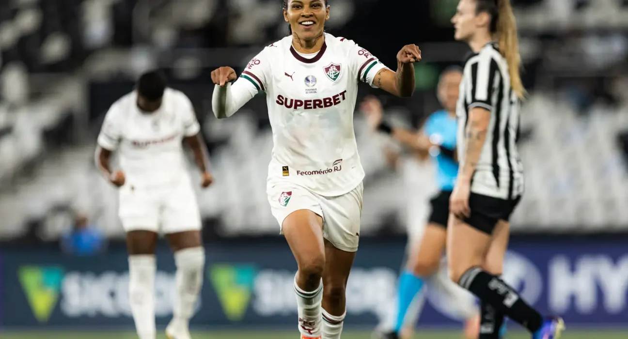Fluminense domina, vence e complica Botafogo no Brasileirão Feminino