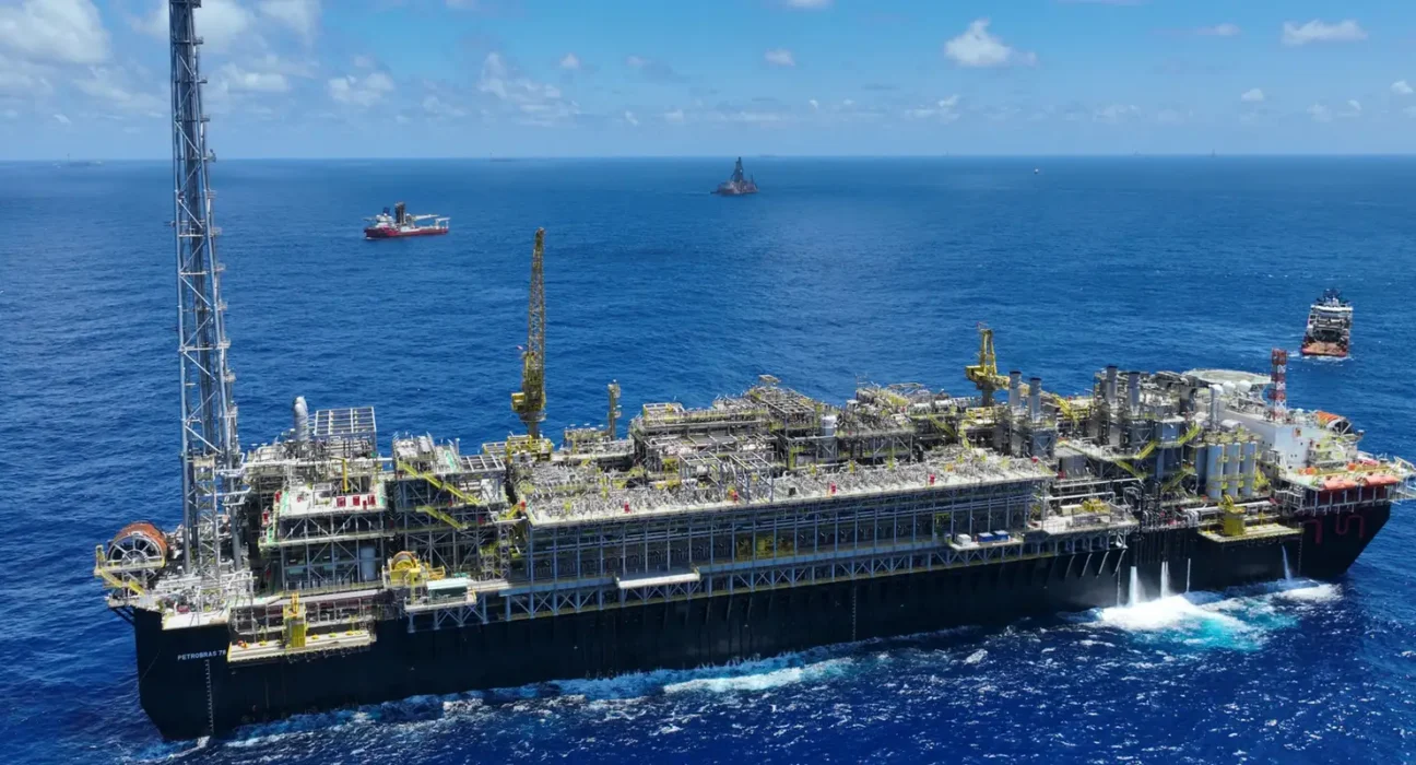 Justiça Federal suspende imposto de exportação de 12% sobre petróleo