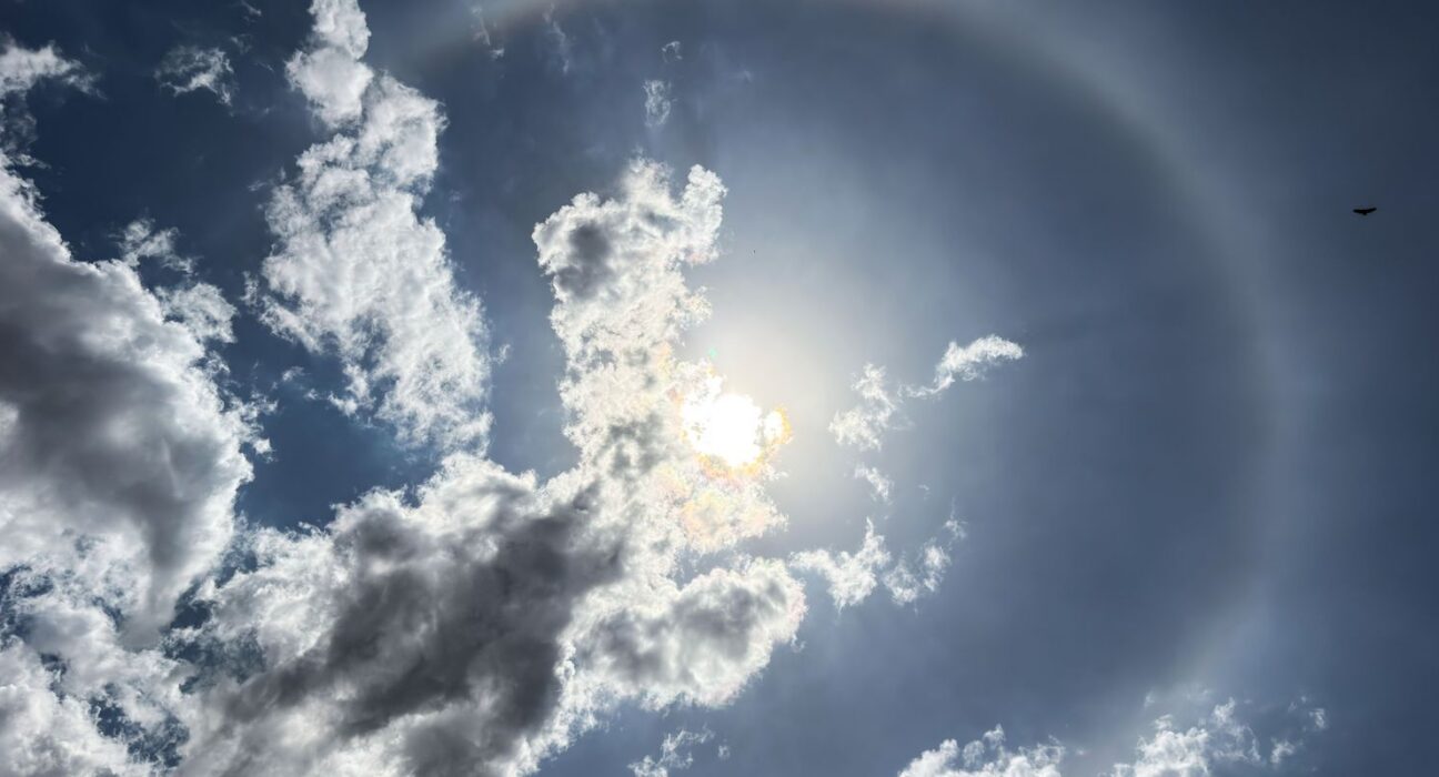 Beleza nos céus, halo solar não é sinal de chuva, diz especialista