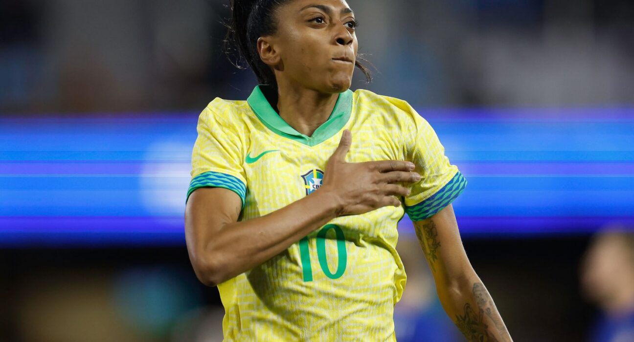 Barça anuncia Kerolin com valor recorde no futebol feminino brasileiro