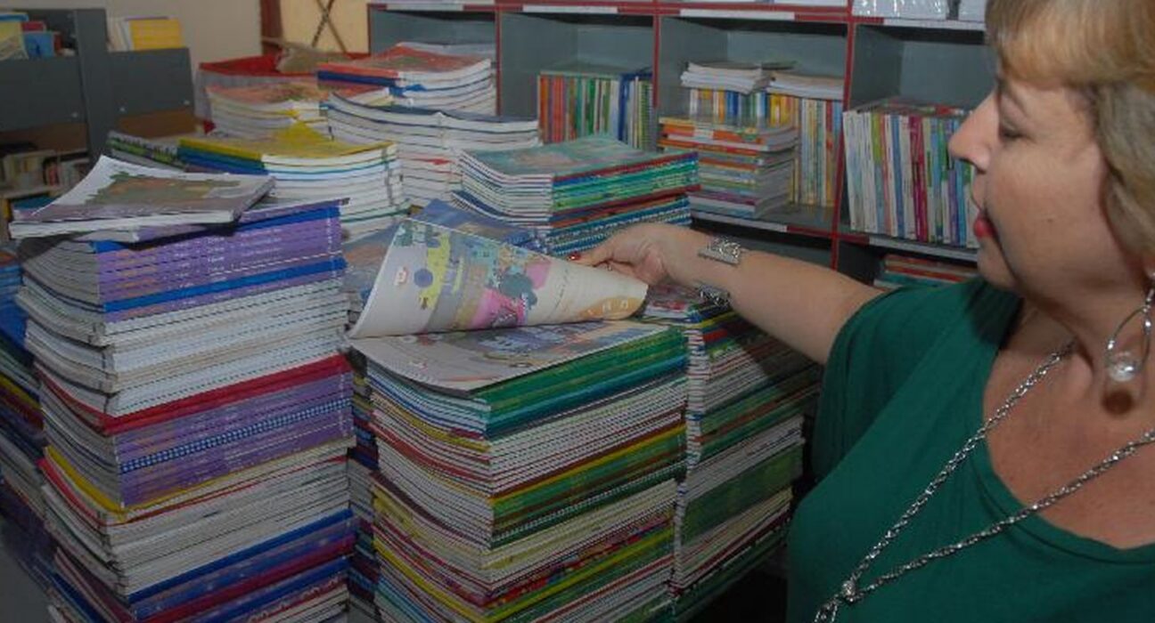 Escolas têm até 8 de setembro para escolher livros didáticos para 2027