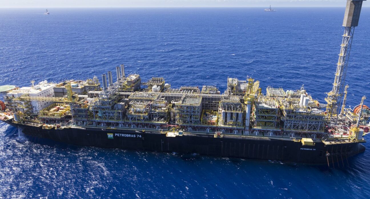 Campo de Búzios, da Petrobras, bate recordes de exportação de gás