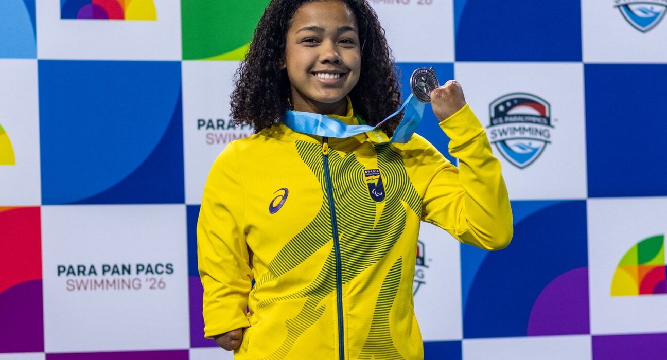 Parapan-Pacífico: nadadora Alessandra quebra recorde mundial