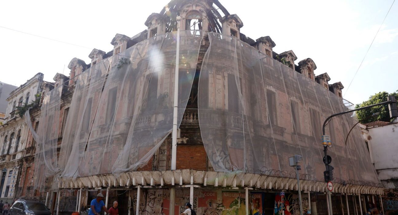 Palacete Imperial acumula denúncias de abandono no centro do Rio