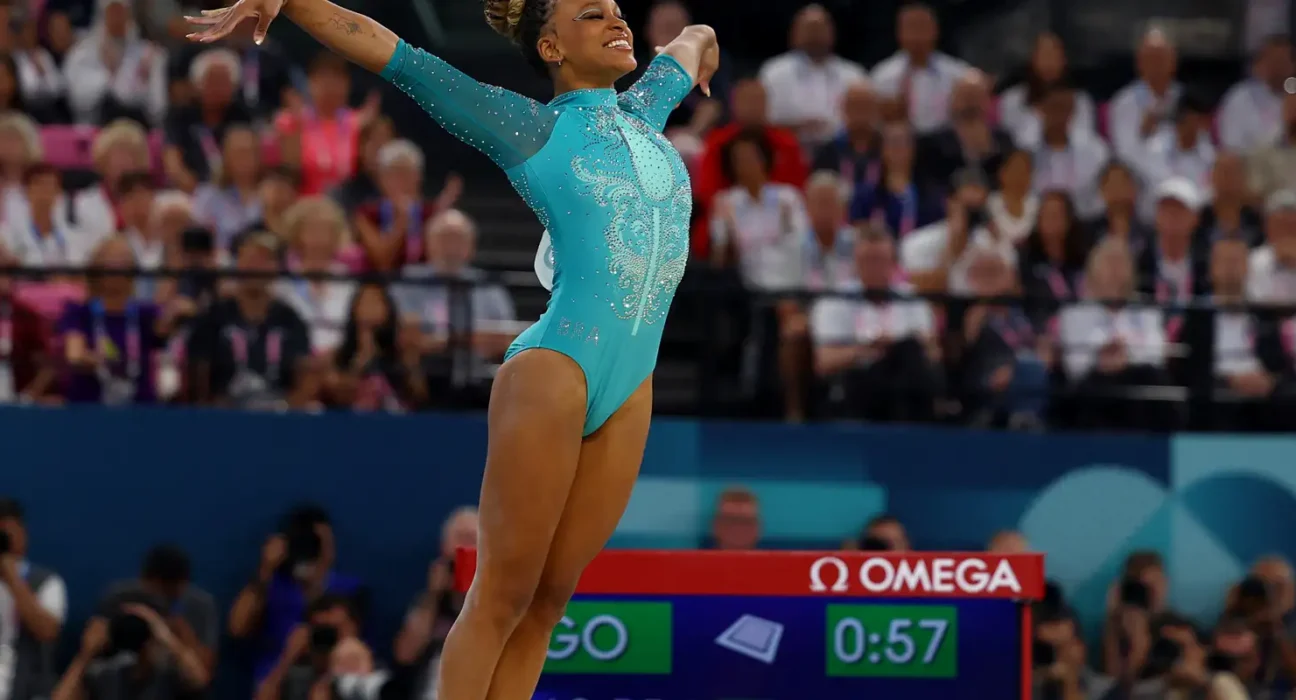 Após 2 anos, Rebeca Andrade volta a disputar etapa da Copa do Mundo