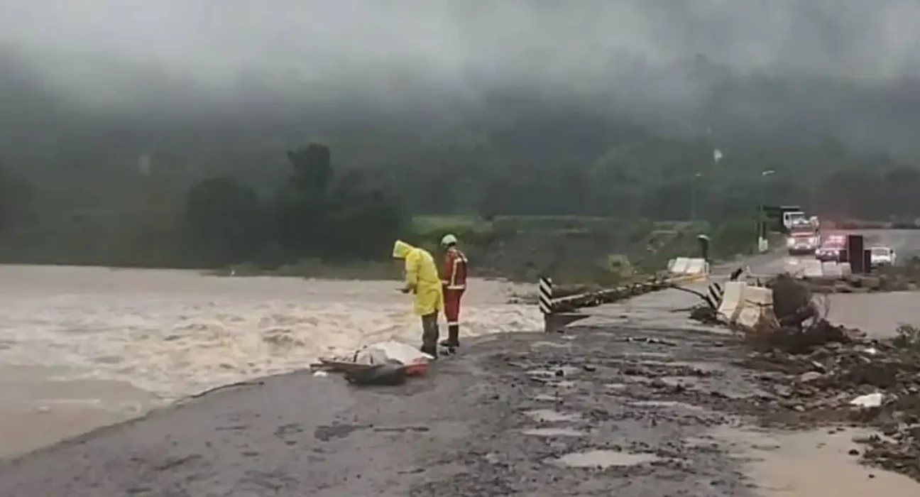 Rio Grande do Sul inicia semana com alerta para forte tempestade