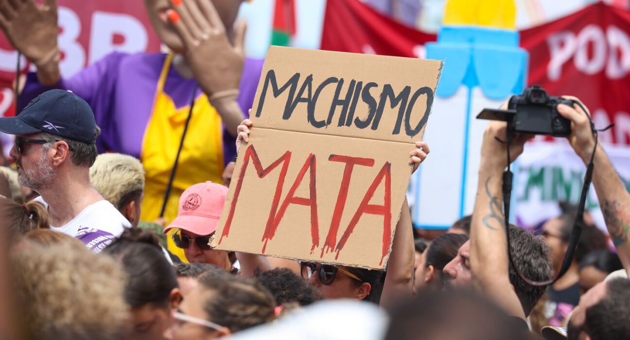 Sobrecarga doméstica expõe mulheres à violência, dizem especialistas