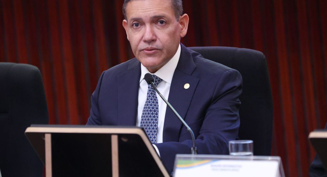 Presidente do TSE conclama eleitores a comparecerem às urnas