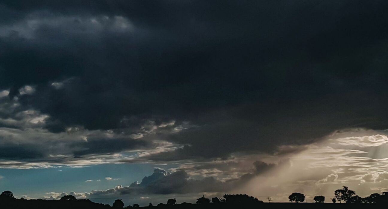 Rio Grande do Sul terá chuva intensa e ventos de até 100 km/h