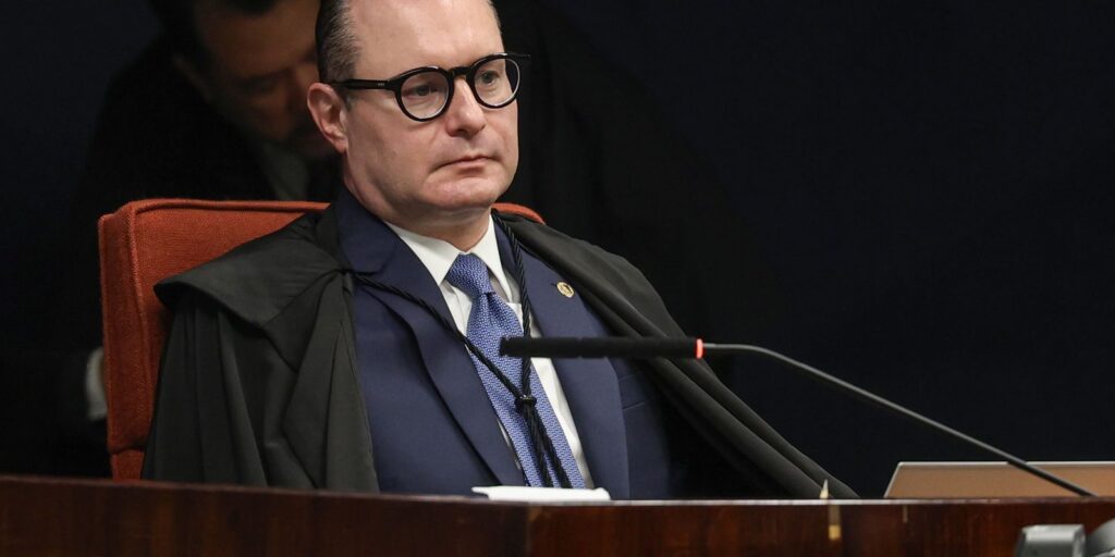 Dallagnol divulga sigilo fiscal de Zanin, que pede responsabilização