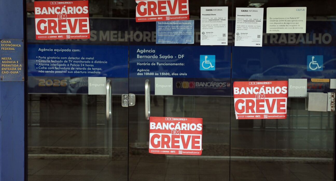 Bancários rejeitam proposta da Caixa e mantêm greve nacional