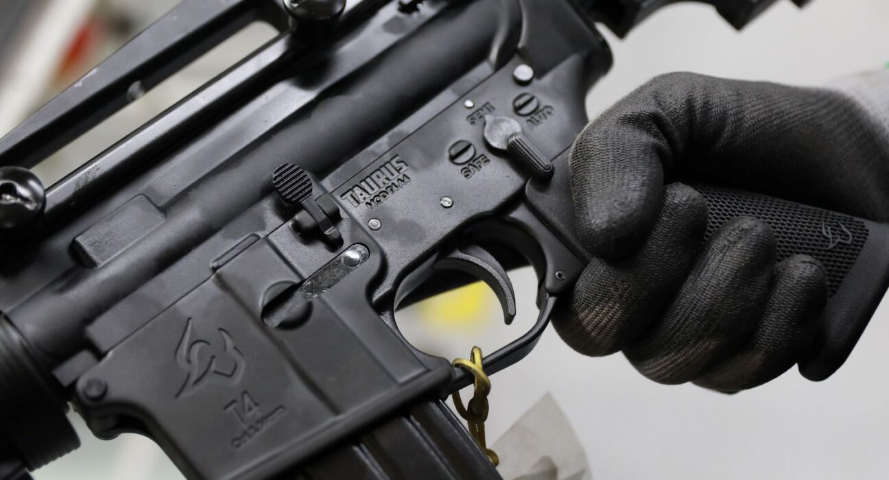 Apreensão de armas aumenta 10,3% no Rio em 2026