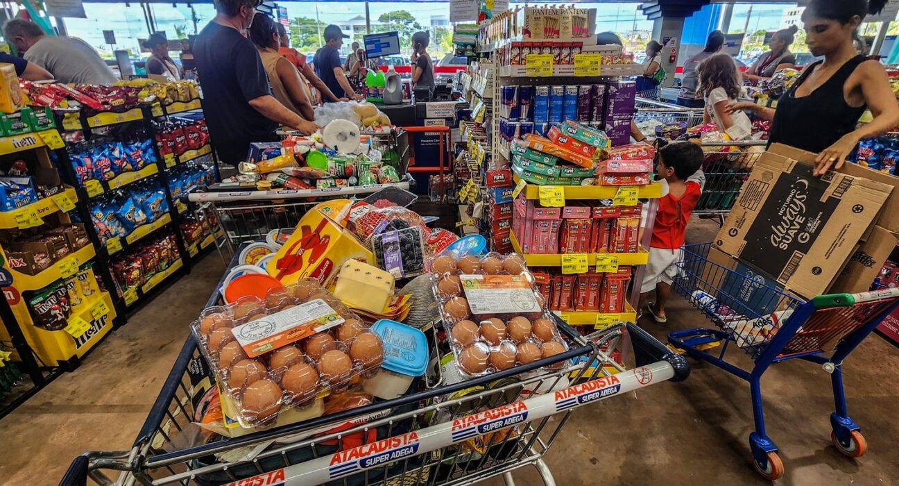 AGU pede que STF reconheça validade do reajuste do Bolsa Família