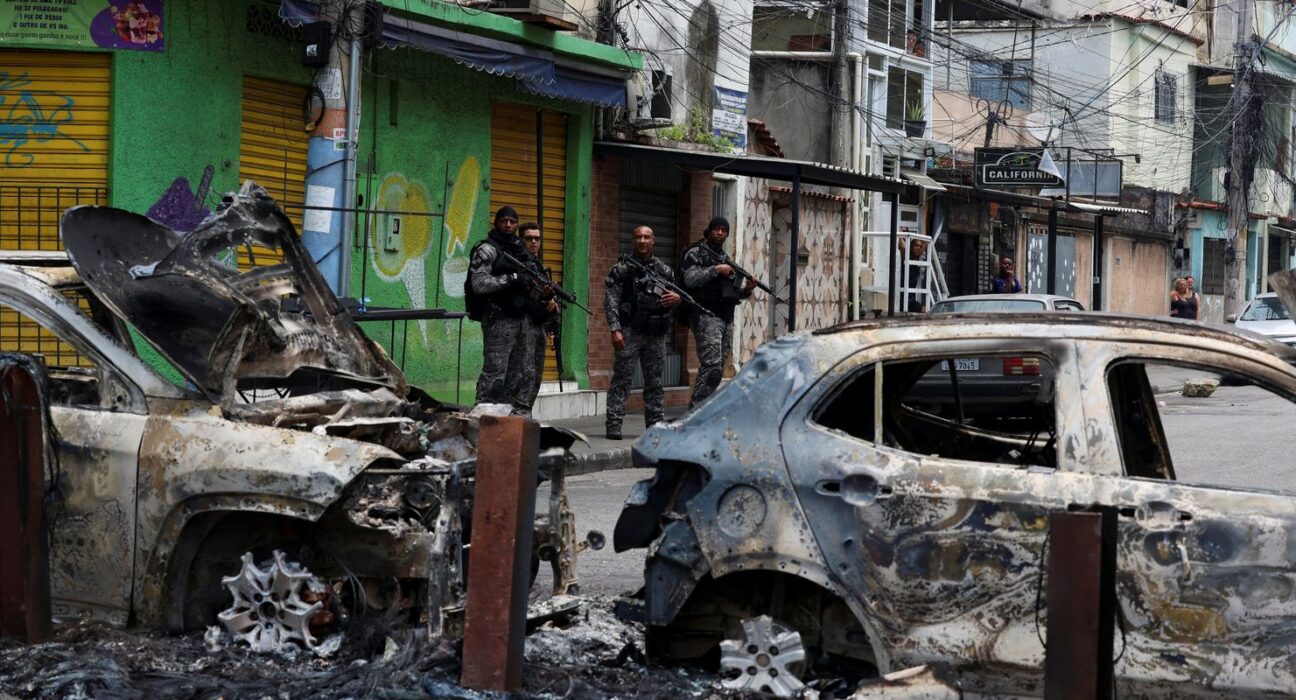 Estado e governo federal se unem para retomar territórios no Rio