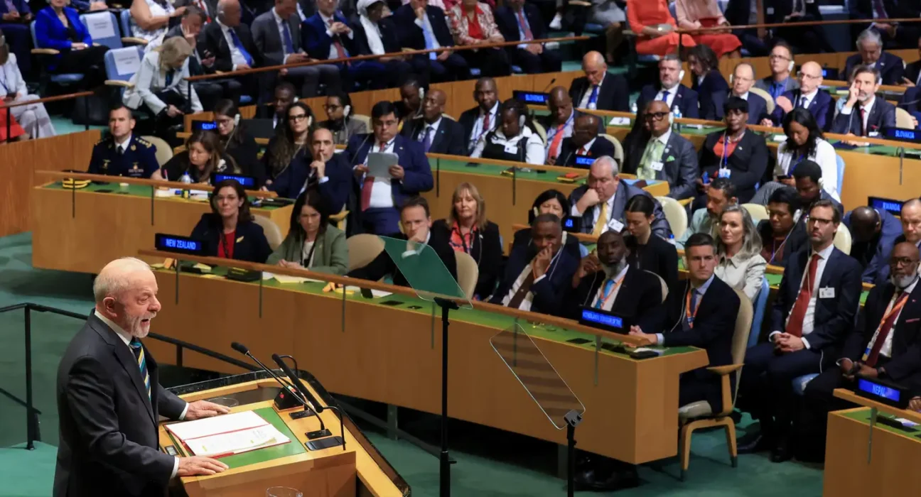 "O Brasil não cabe no quintal de ninguém”, diz Lula em discurso na ONU
