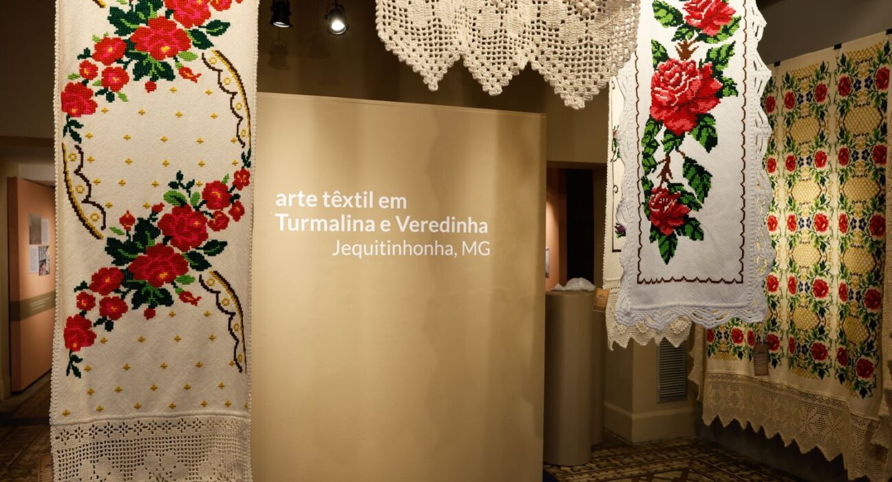 Museu do Folclore recebe bordados do Vale do Jequitinhonha