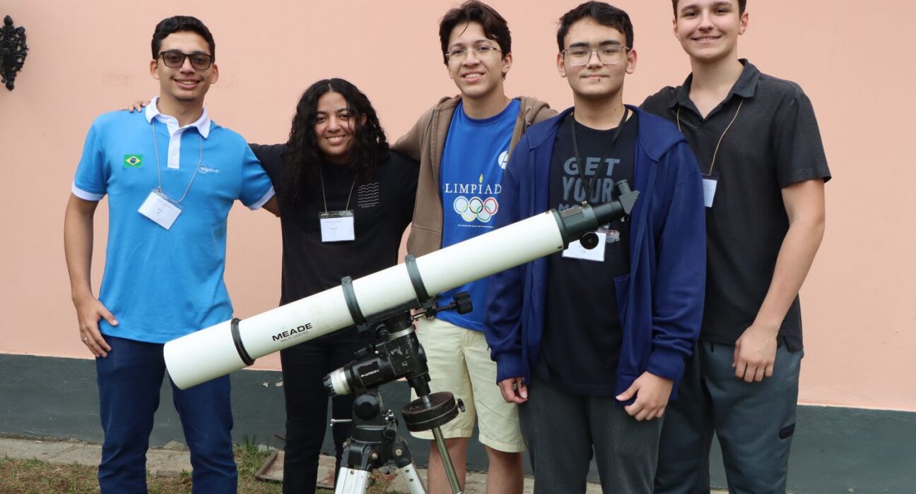 Olimpíada de Astronomia no Vietnã tem cinco estudantes brasileiros