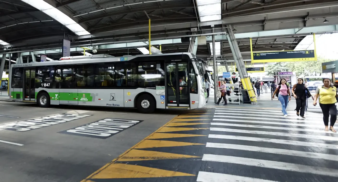 Operação combate infiltração do PCC no transporte público em São Paulo