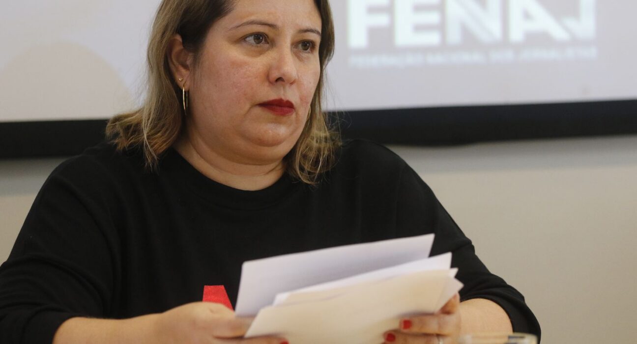"Tiktokização" e crise sufocam propostas de campanha, diz Fenaj