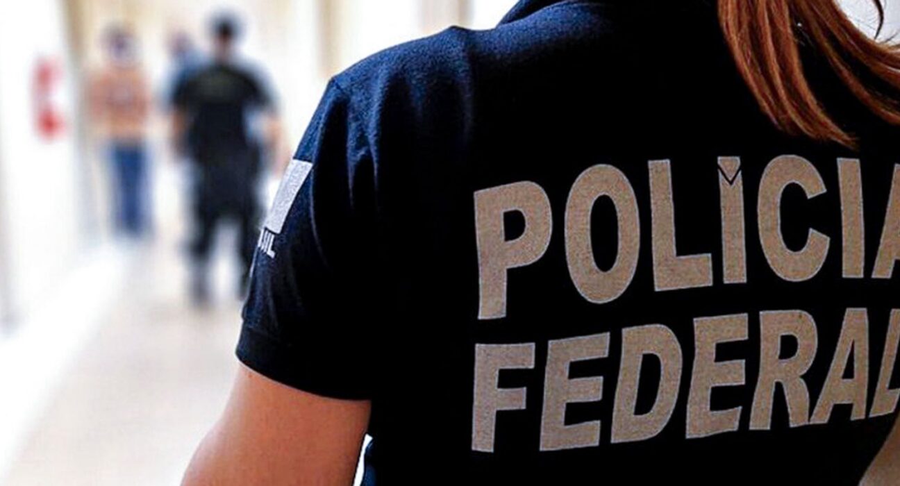 PF faz operação contra fraudes no registro de armas de colecionadores