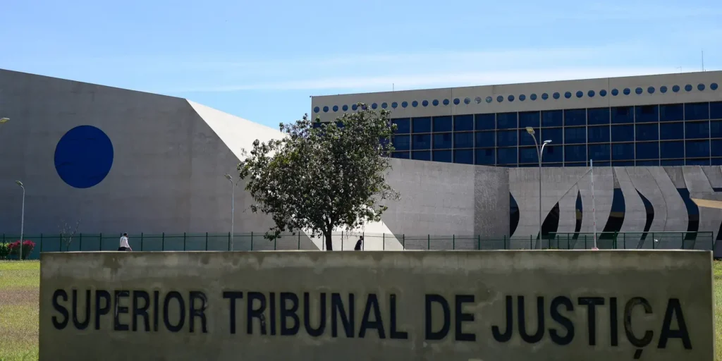 STJ suspende processos sobre aluguel de curta temporada em condomínios