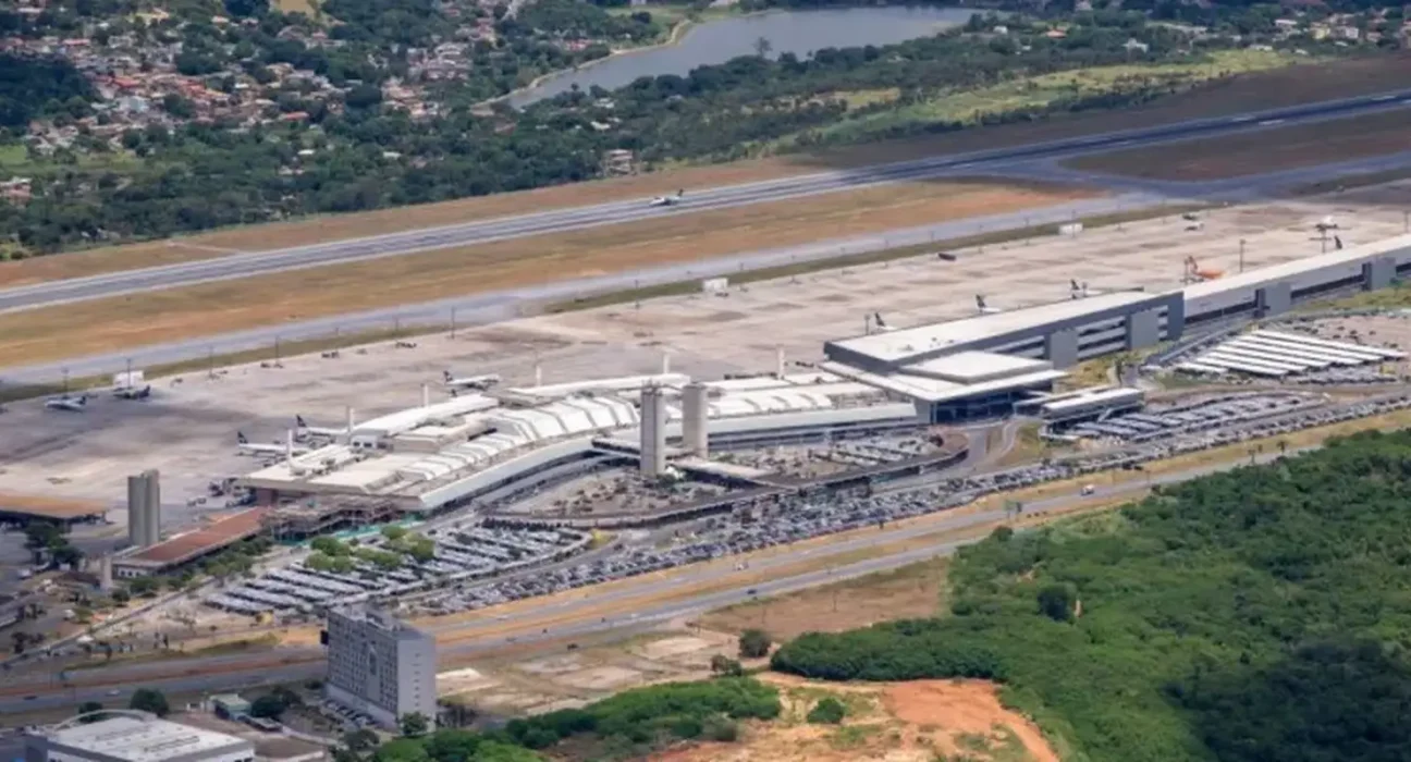 Aeroporto de Confins volta à normalidade depois de suspender operações