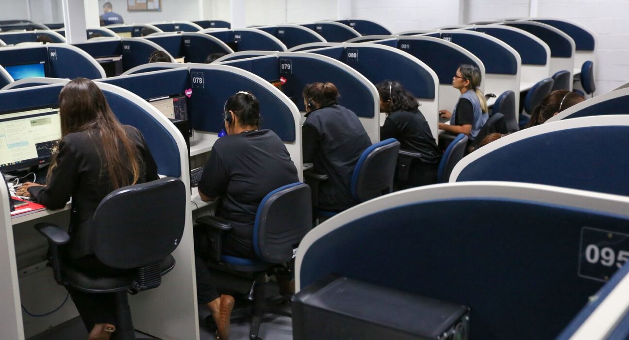 Ligue 180 tem 1,5 mil denúncias de violência política contra mulher