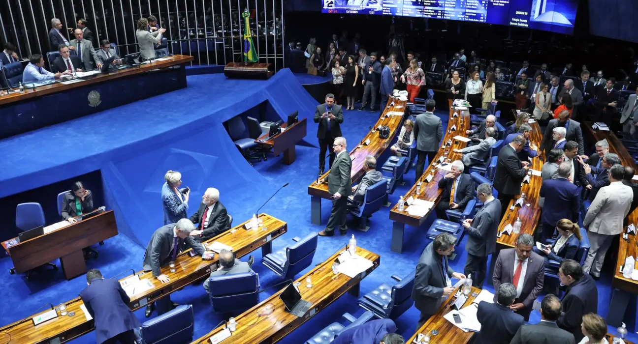 PL elege 19 senadores e soma 28; MDB conquista sete vagas e PT, seis
