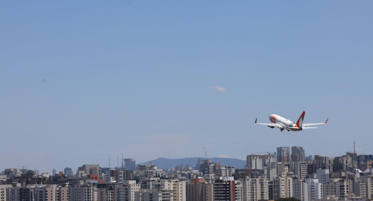 Anac estabelece regras mais restritivas para aviação em Congonhas (SP)
