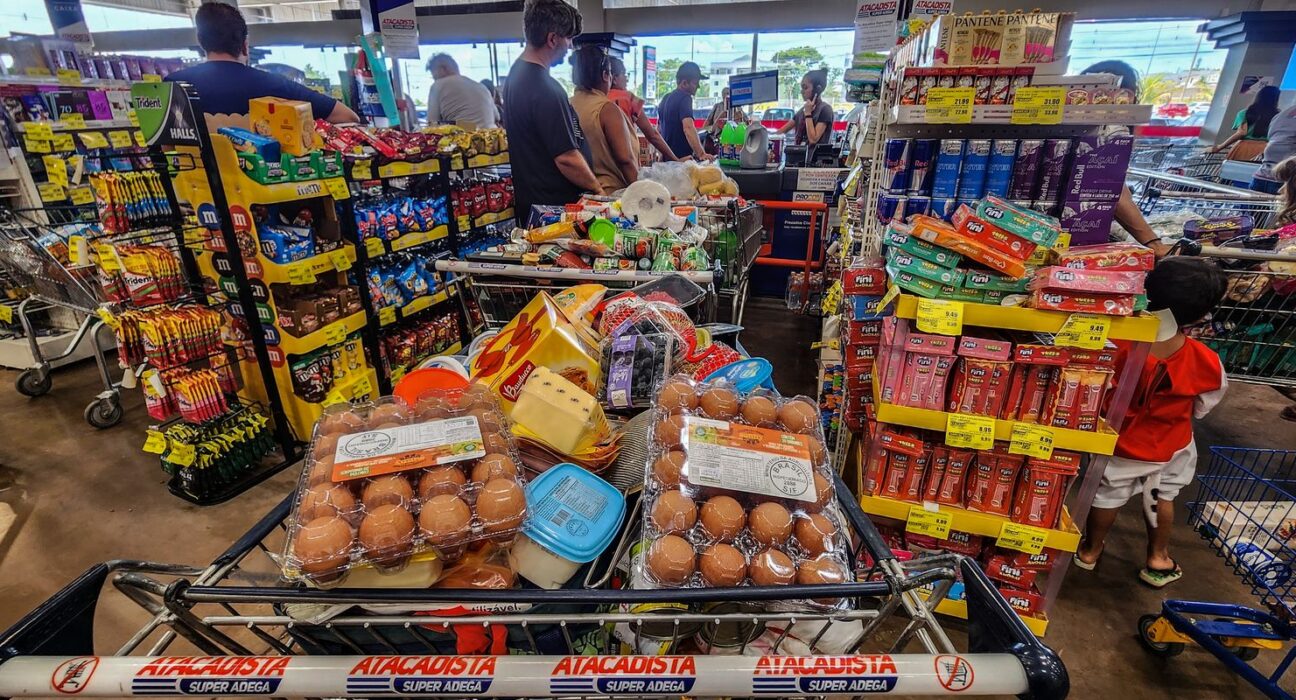 Consumo nos lares acumula alta de 2,70% até setembro, diz Abras