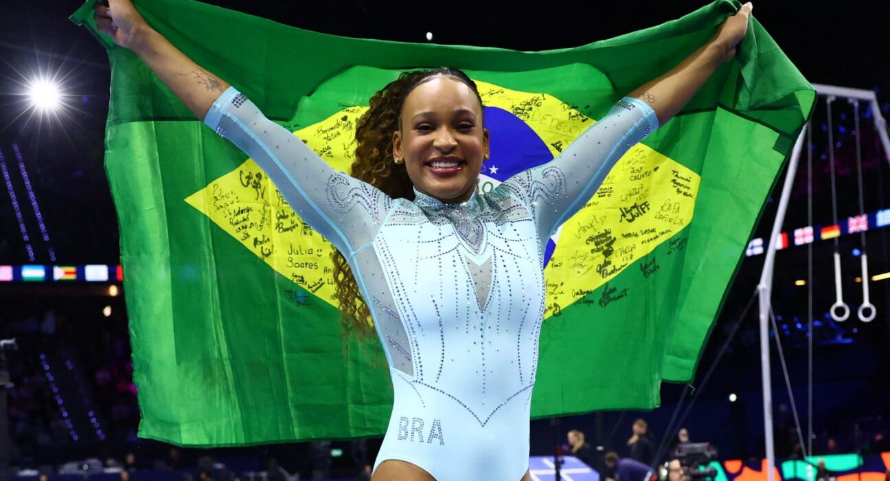 Rebeca Andrade conquista o tri no Mundial de Ginástica na Holanda