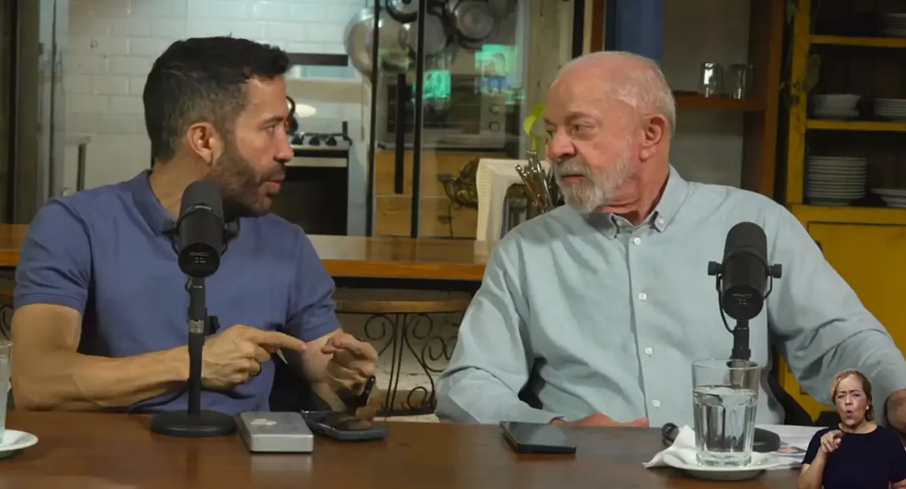 Lula participa de live do “exército” e estimula ida de idosos às urnas