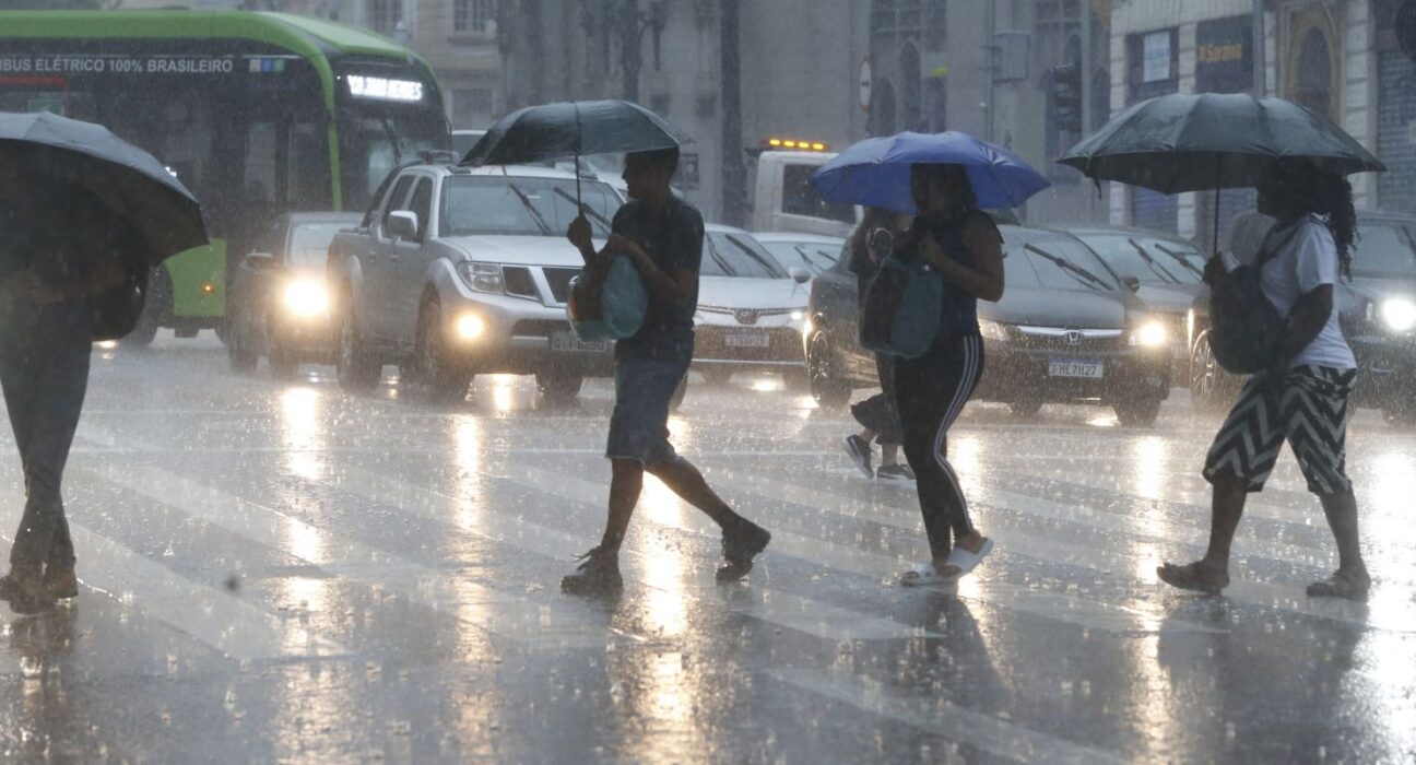 Defesa Civil alerta para chuvas fortes no estado de São Paulo