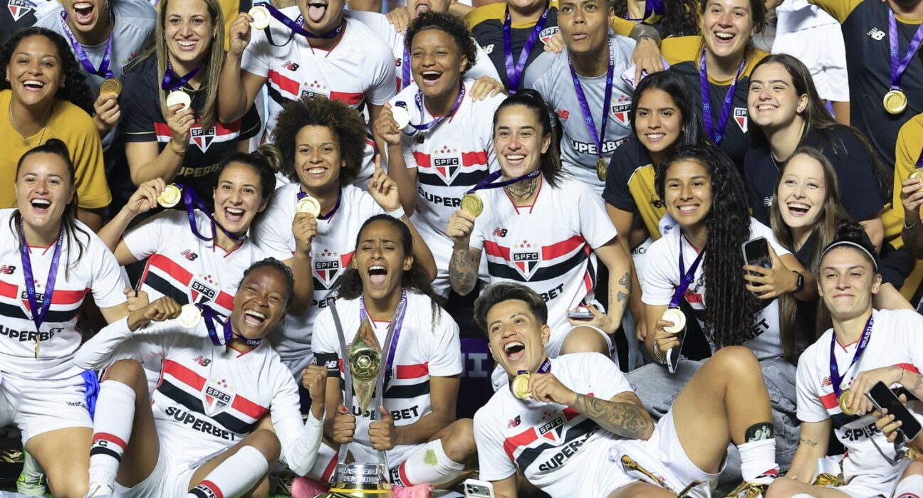 São Paulo segura Corinthians e é campeão brasileiro pela 1ª vez