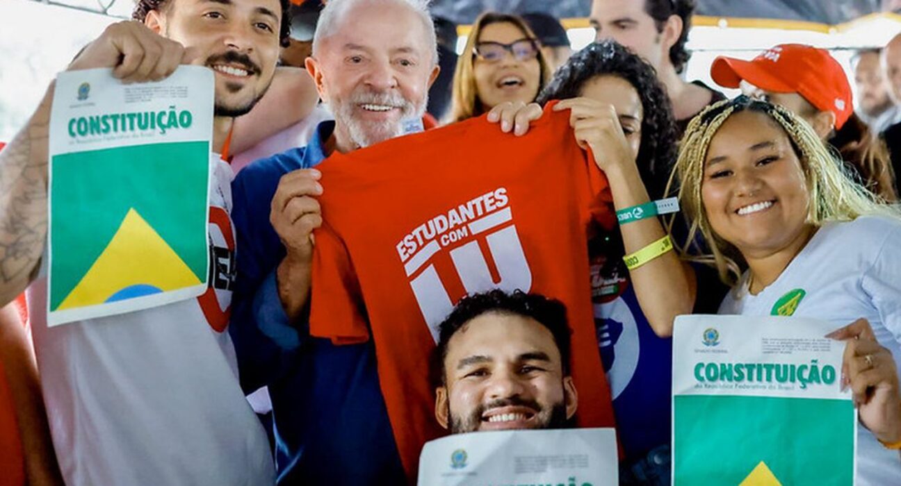 Lula garante versão universitária do “Pé de Meia” caso seja reeleito