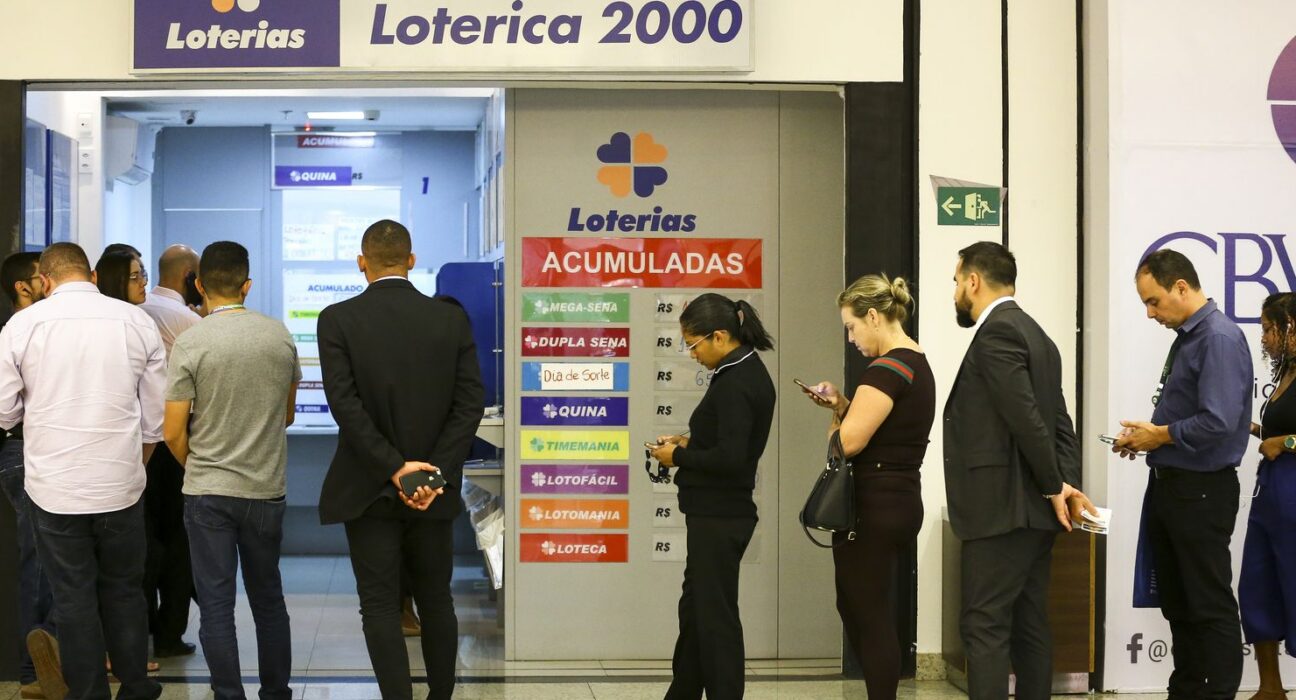 Mega-Sena sorteia prêmio acumulado em R$ 112 milhões neste domingo
