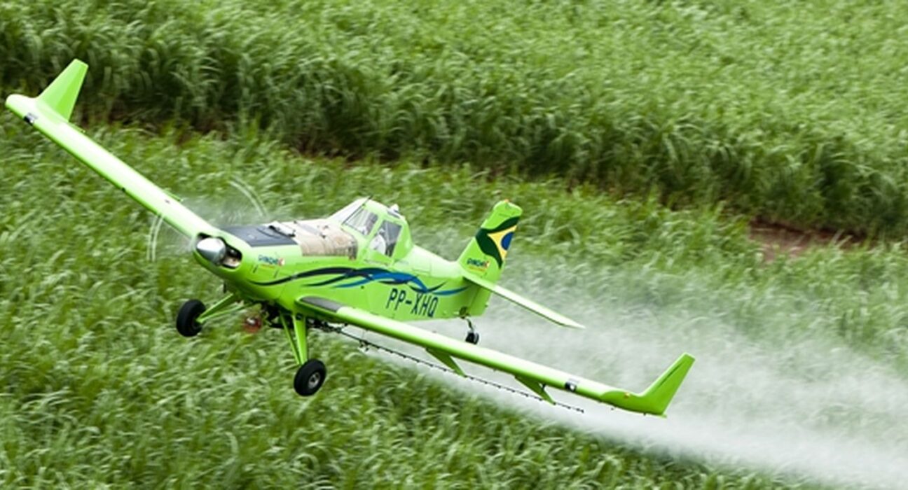 Brasil é 2º maior importador de pesticidas proibidos na UE, diz Oxfam