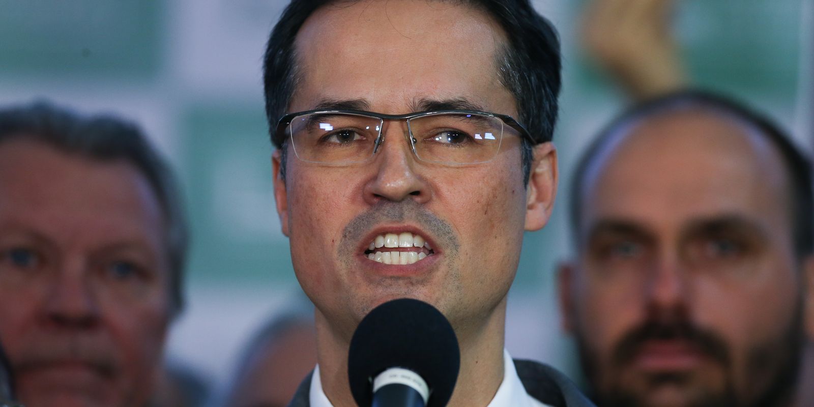 TSE julga validade da candidatura de Deltan ao Senado