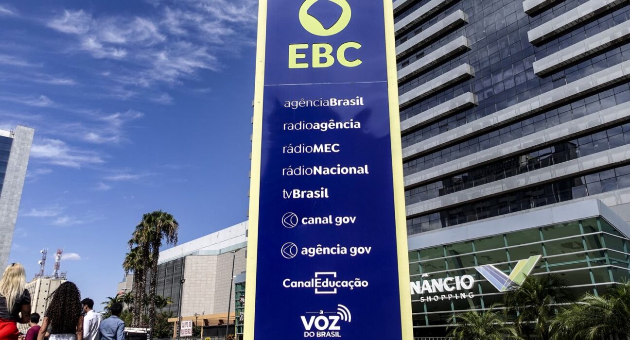 SBT admite erro ao atribuir à EBC falha em propaganda eleitoral