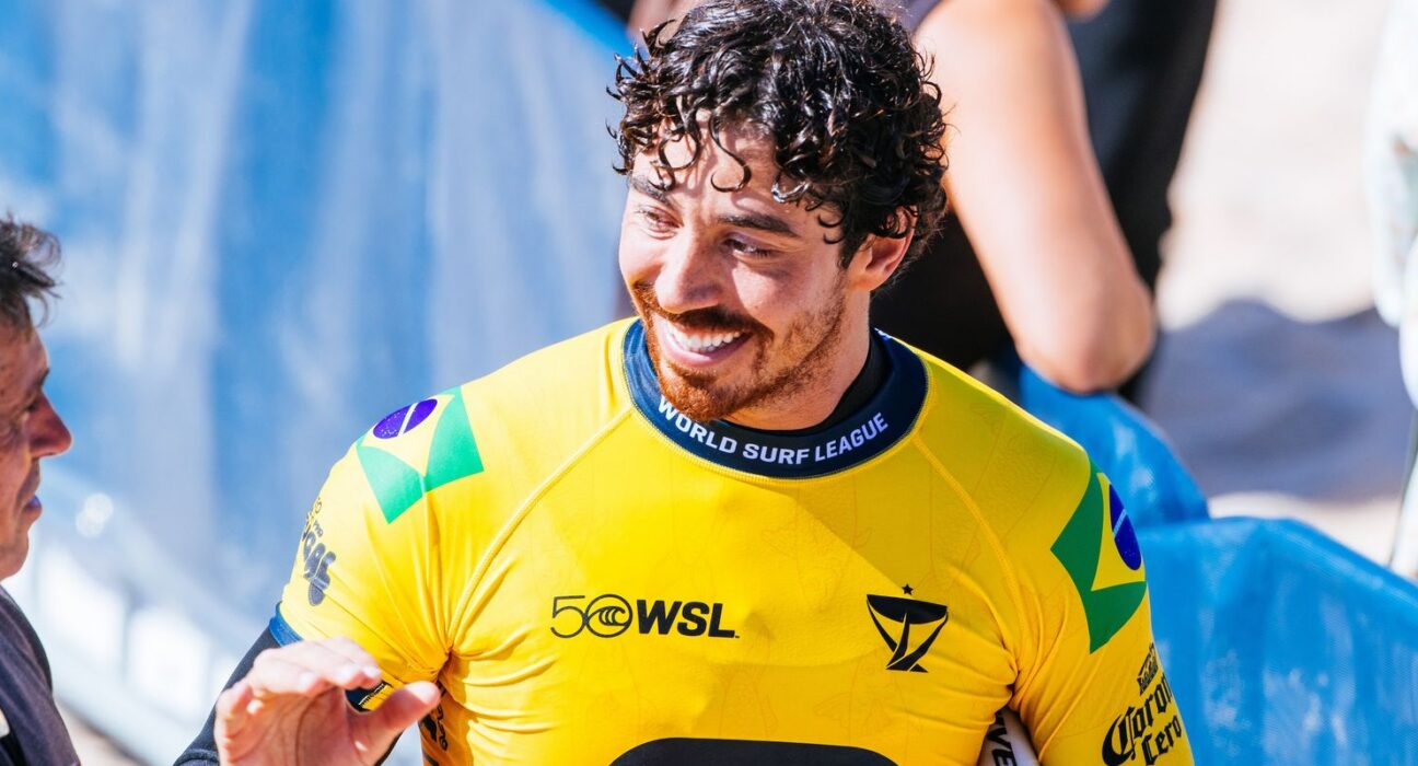 Surfe: Yago Dora, Ítalo Ferreira e Medina vão às quartas em Peniche